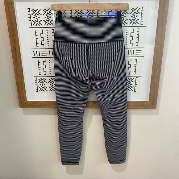 Lululemon‎ Striped Leggings - Picture 4 of 8